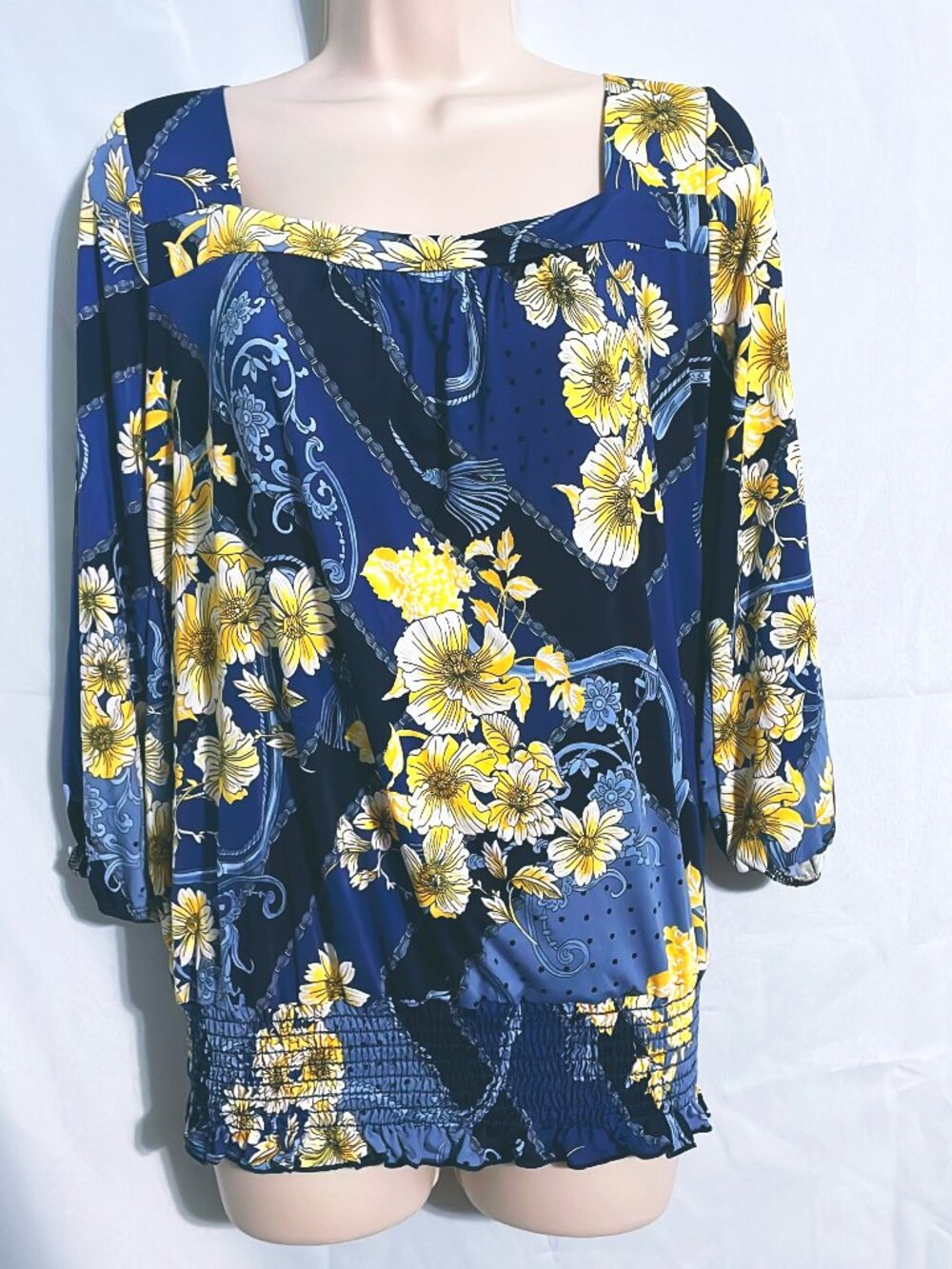 Espresso Cute Blue & Yellow Floral Top Size L